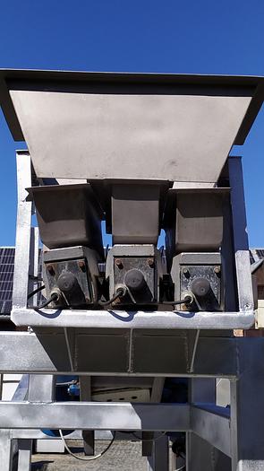 Used Linia do drylowania wiśni i czereśni - wydajność 3 t/h