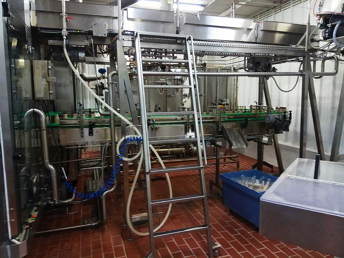 Used SERAC BOTTLE FILLING & CAPPING MACHINE
