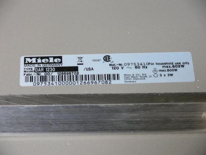 Used Miele Range Hood Series DAR1230 36" Pro-Style Wall-Mount Canopy Range Hood