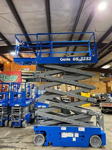 Used 2008 GENIE GS3232