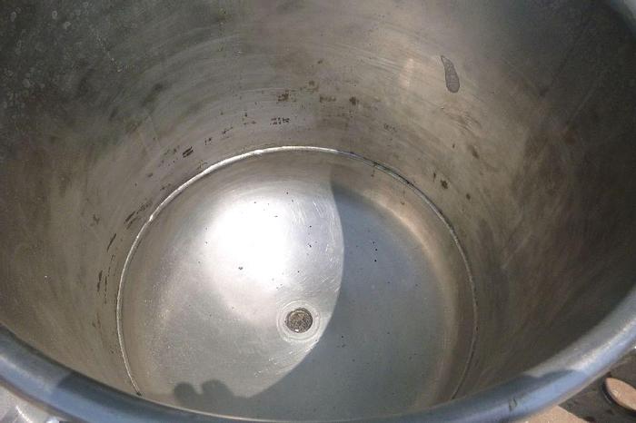 Used Tank, 5 Gallon, S/st, 110 PSI, 14" X 16", DeVilbiss QMS #C744080