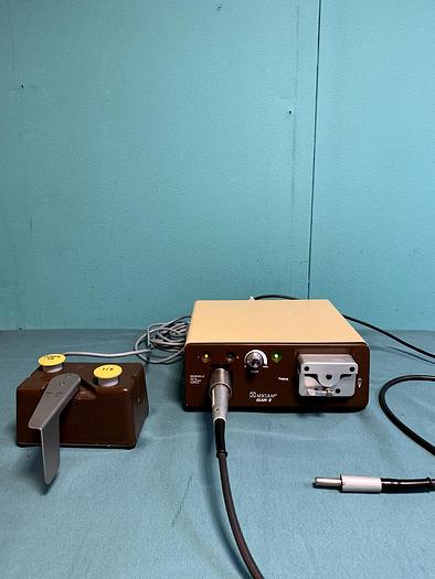 Gebraucht AESCULAP ELAN-E Chirurgiemotor GA 455 mit Fußschalter GA 139 und Biegewelle GA 176