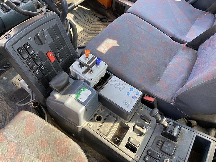 Usato 2001 MERCEDES UNIMOG U300