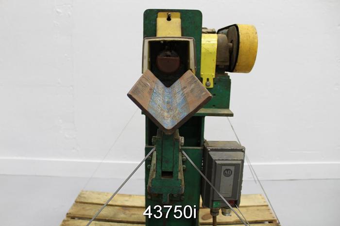 Used Allen Bradley Core Notcher, 15.625" Notch length #43750