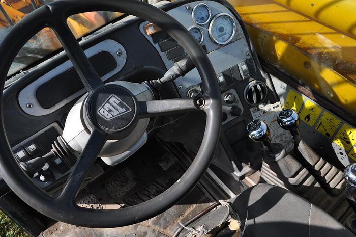 Used 2005 JCB 532-120