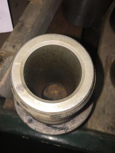 Used 3.5" API Reg Pin x 2.5" Z Box ADAPTER, CM 57683914