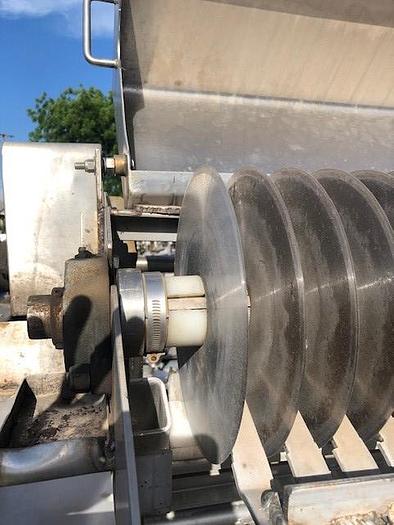 Used Grove-Dale Shufflo Feeder with Slicer