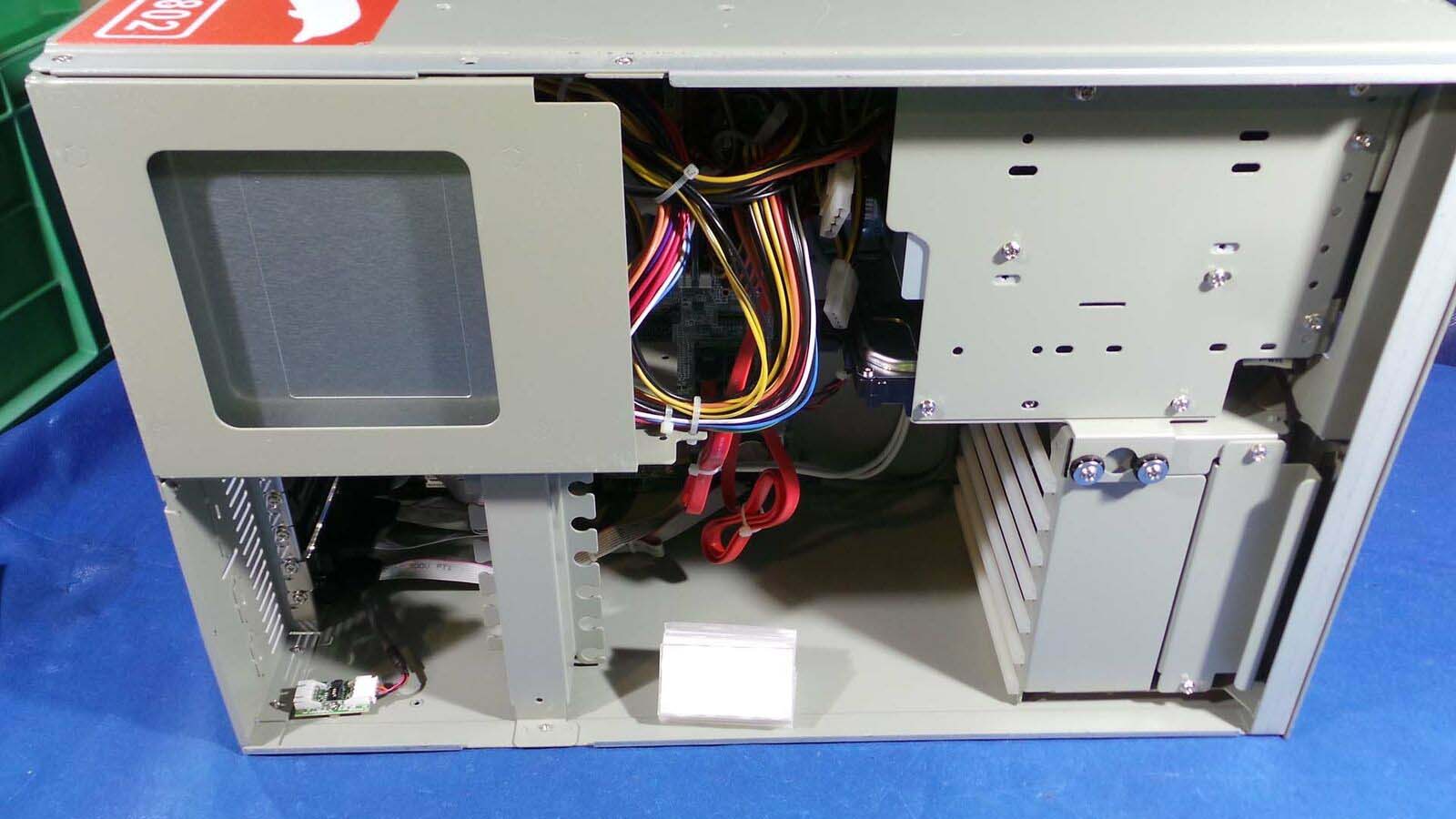 Used inner Senese iCPC-20 Computer Industrial / 90~264 Vac / RoHS Rev B1 / With Hard Disk /