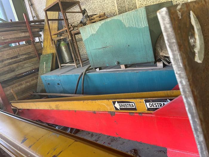 Usato GRU A BANDIERA 3