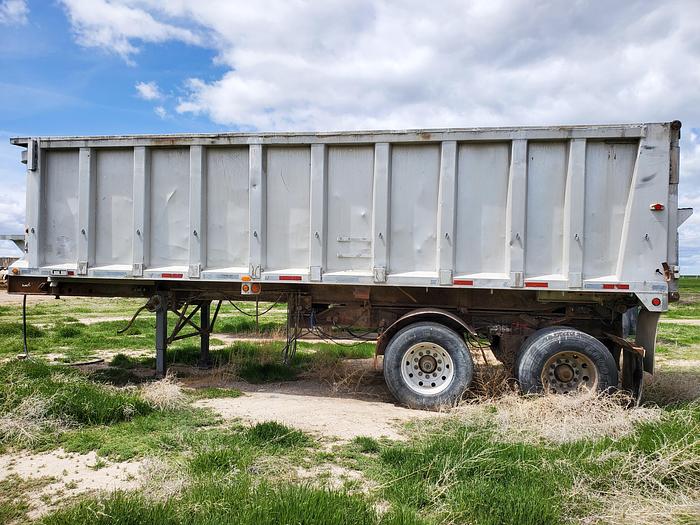 Used 1991 26' Fruehauf End Dump Trailer