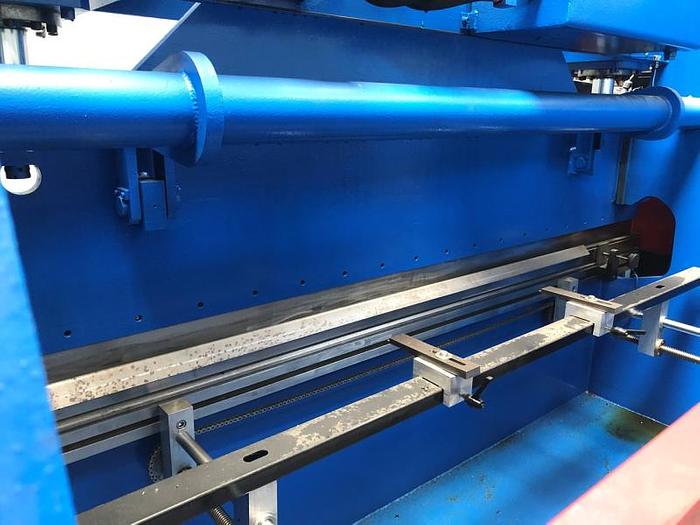 Usato PIEGATRICE IDROTECNICA NORD IDRAULICA 3000 X 60t