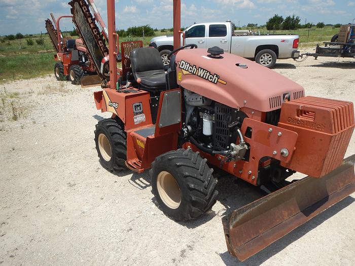 Used 2014 DITCH WITCH RT45