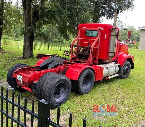 Used Item 0788 : 2001 Kenworth T800B Tractor, 6X4
