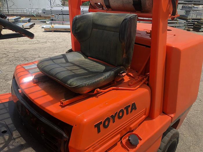 Used 10,000 LB. TOYOTA FORKLIFT MODEL FGC45 W/ SOLID TIRES