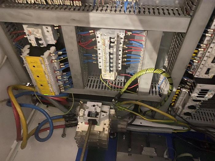 Used 2006 Huron K2X8 High Speed Vertical Machining Center