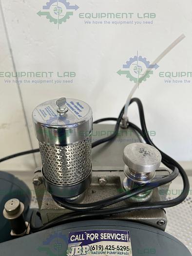 Used Welch  1402N Chemstar Rugged Belt  Vacuum Pump w/ Motor Division C63CXGZP Motor