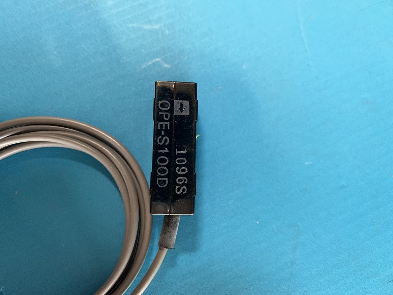 Used Omron Photoelectric Switch OPE-S100