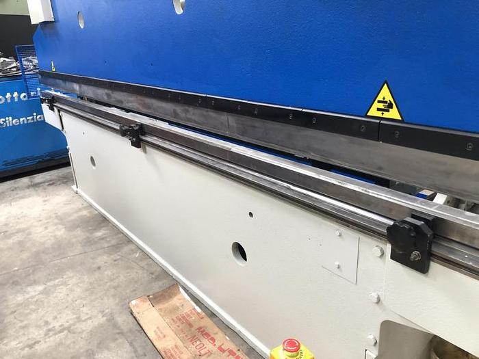 Usato PIEGATRICE OMAG IDRAULICA  4000 X 50