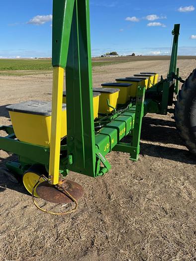 Used John Deere 7100 MaxEmerge