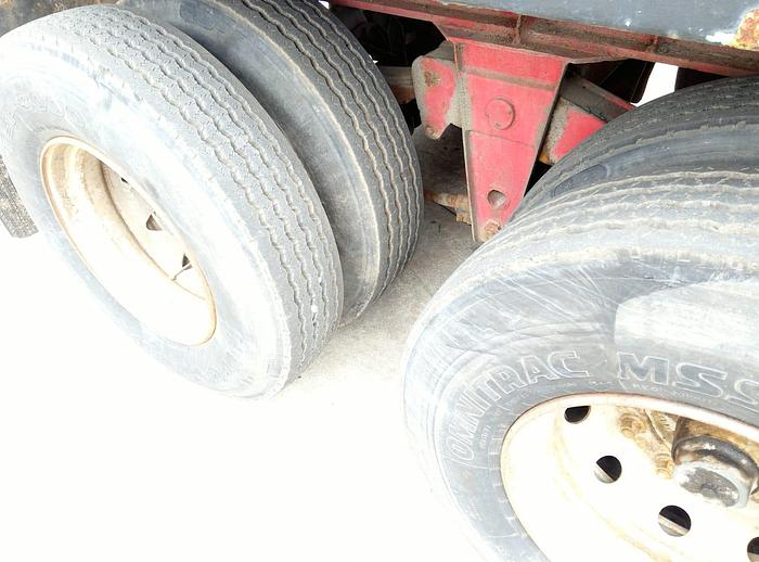 Usado 1981 EVICAR trailer on springs suspension