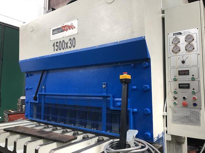 Usato CESOIA RIVA IDRAULICA 1500X30