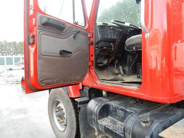 Used 2003 International 2574- Stock #: 8665