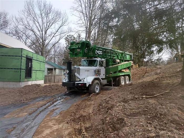 Used 1979 Chicago Pneumatic 700 Drill Rig