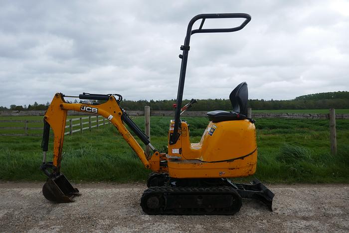 Used 2018 JCB 8008 CTS