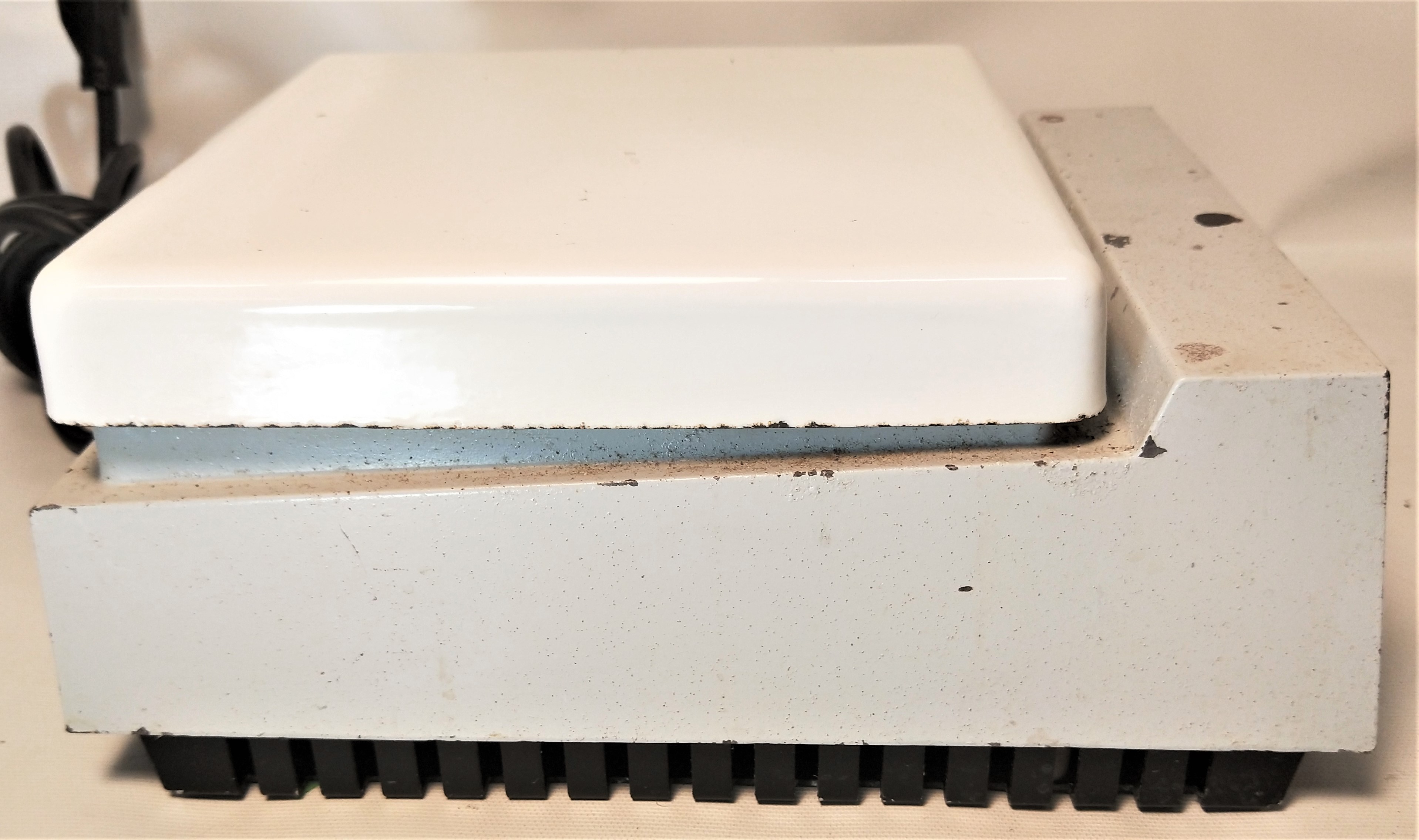 Used Fisher Thermix 220T Magnetic Stirrer - 7" x 7" Plate