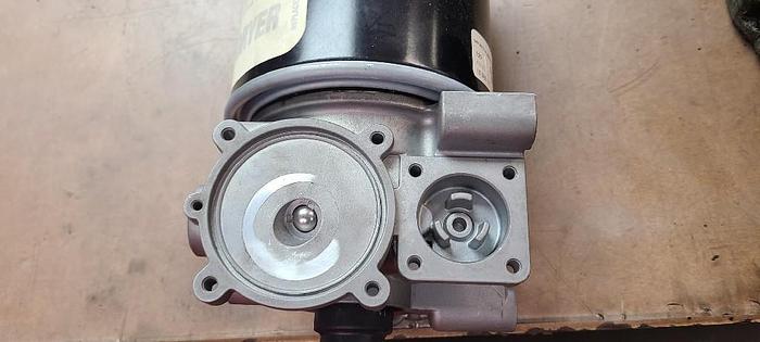 Used NEW SURPLUS MERITOR WABCO S4324130240 AIR DRYER