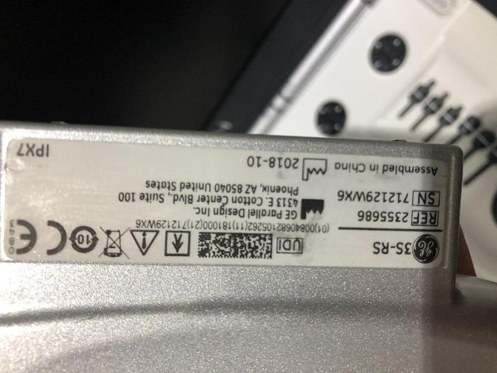 Used GE Vivid i Ultraschallsystem mit Kardio Sonde Software Version 2.1.16 auf GE Vivid i Trolley
