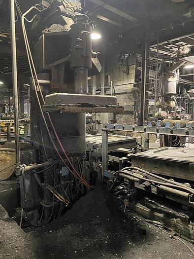 Used BRITISH MOLDING MACHINE QJS-230 JOLT SQUEEZE SHUTTLE LIFT (Sale pending)