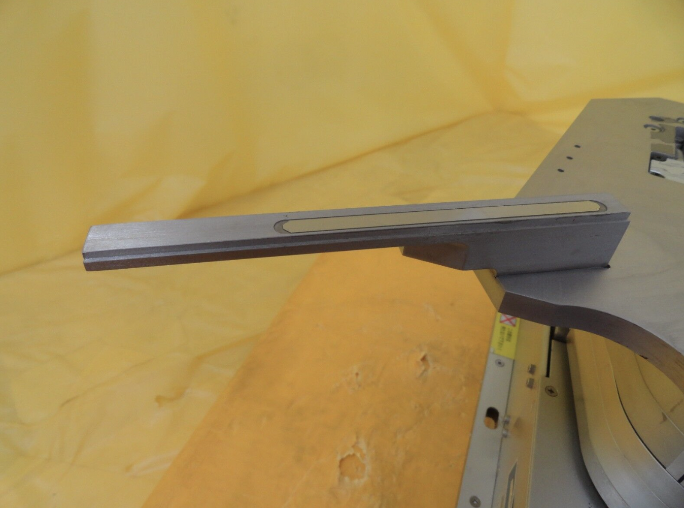 Used Kawasaki NS110C-B001 Chuckbot 4K192-238-4 NSR-S307E 300mm DUV Used