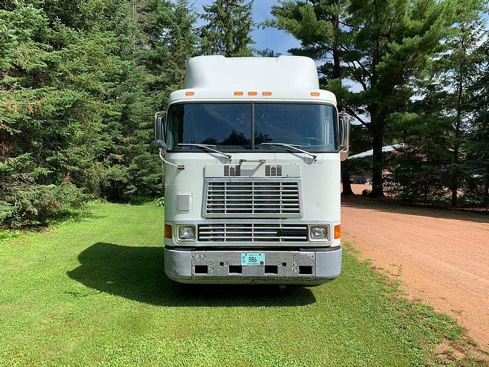 Used 1993 INTERNATIONAL 9700 Cab over Semi Tractor