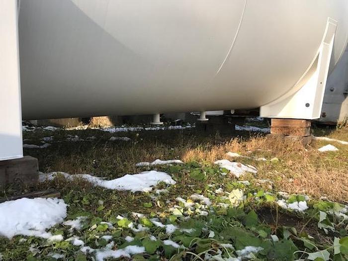 D'occasion USED 13 200 GALLON TANK, CARBON STEEL, HORIZONTAL