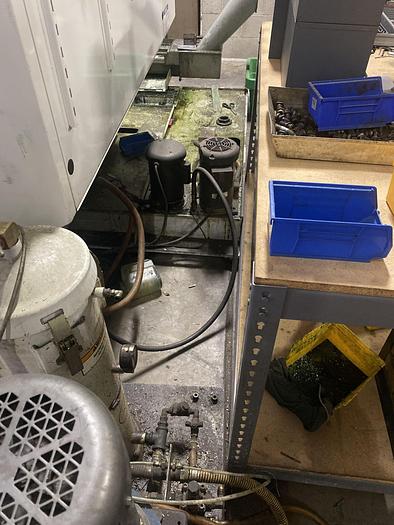 Used 2006 HAAS EC-400 PP 4-Axis CNC Horizontal Machining Center