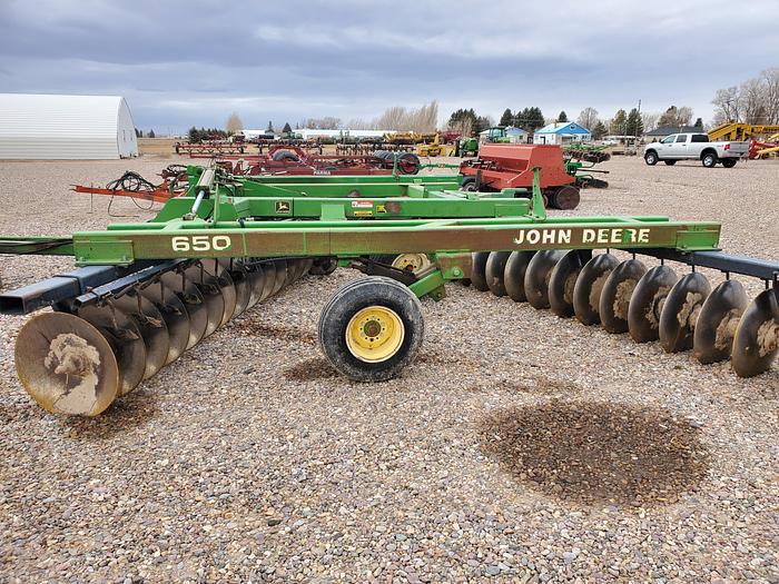 Used 24' John Deere 650 Tandem Disk