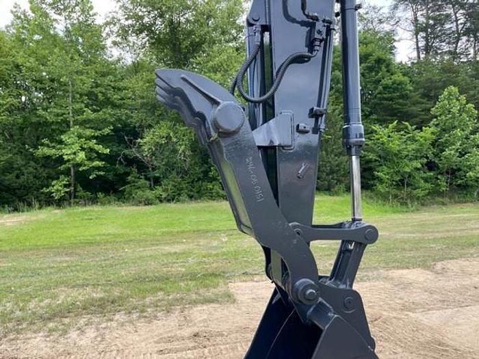 Used 2014 John Deere 135G/ with Hyd Thumb