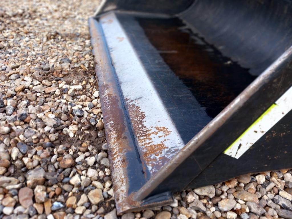 Used Eastern Attachments X-Form Bucket