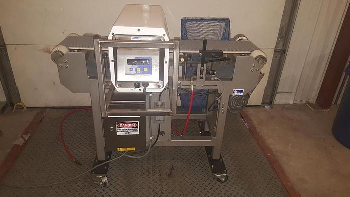Used Loma Lock Metal Detector