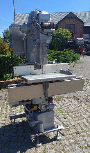 Used Piła z ruchomym stołem