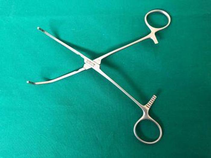 Used Clamp Atraumatic Cooley Anastomosis 30mm Double Angle 165mm (6-1/2in) AESCULAP ML-085-01-A