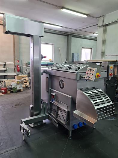 Niro-Tech RX-600 paddle mixer with lifter