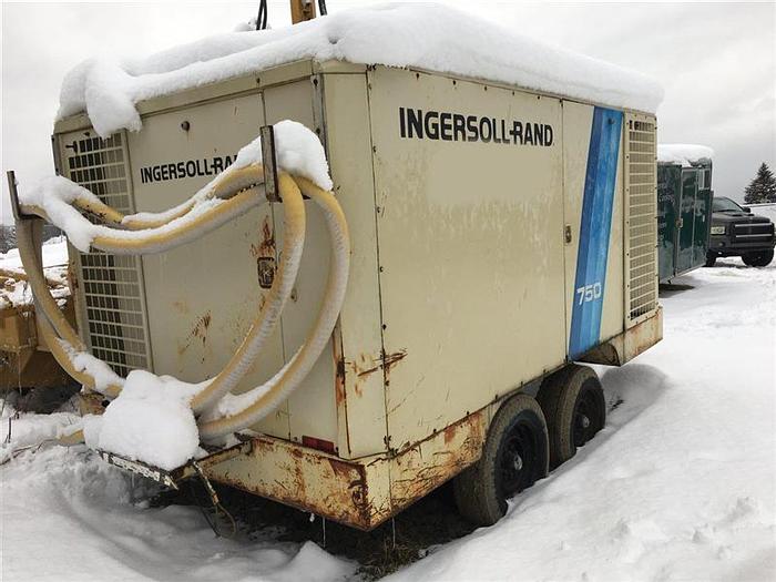 Used 1984 Ingersoll-Rand 750 cfm / 100 psi Air Compressor