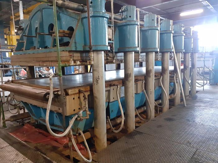 Used Foster Yates & Thomas 1200ton upstroke Belting Press
