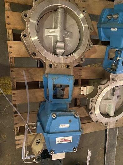 Used JAMESBURY  MDL. VPC12K PNEUMATIC ACTUATOR W/ 12"  S/S VALVE (2) Avail.