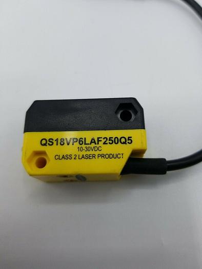 Used Banner QS18VP6LAF250Q5 World-Beam Photoelectric Sensor