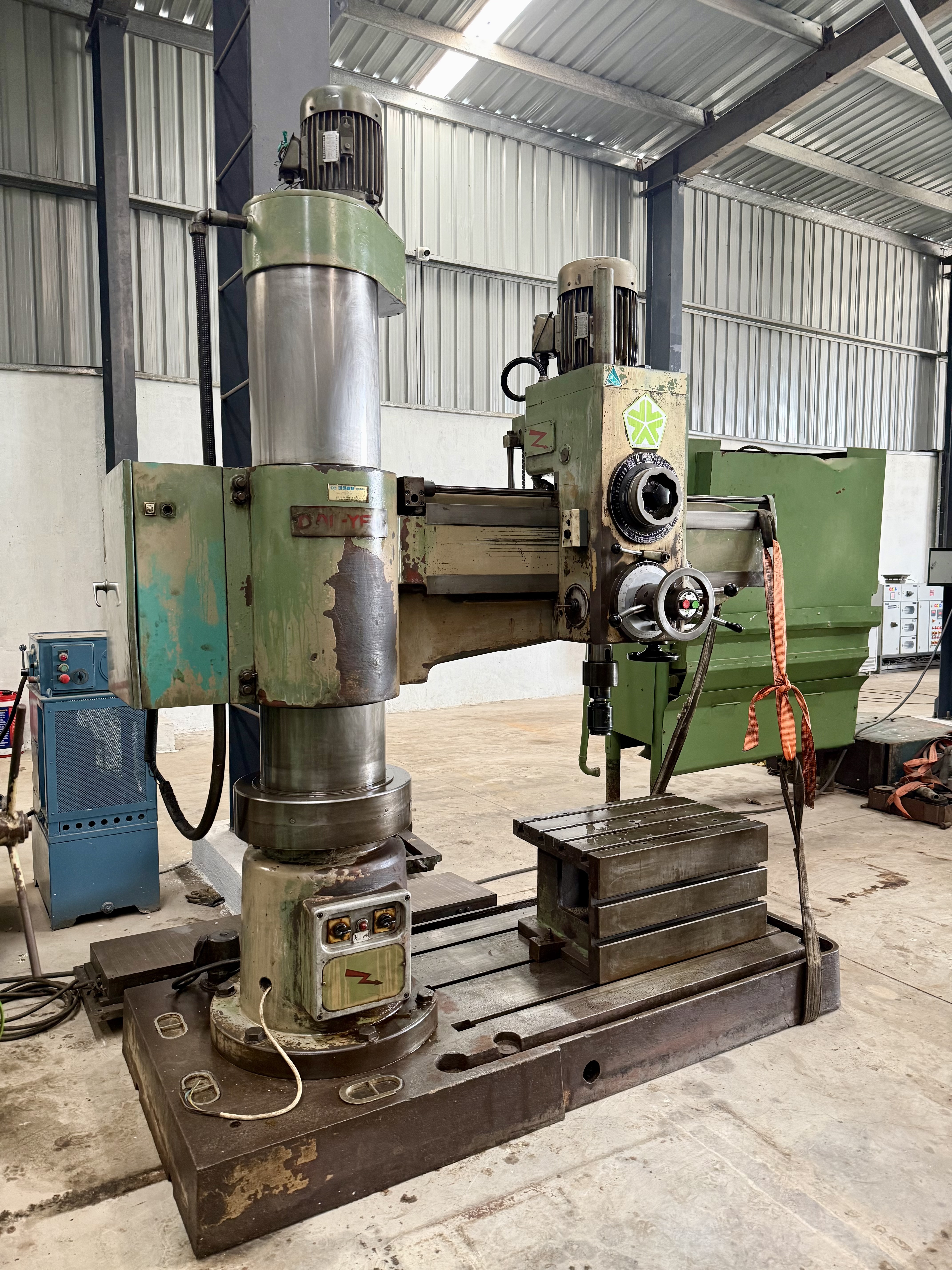 Used OniYk Radial Drill Machine Diameter : 60mm, Arm Length : 1500mm