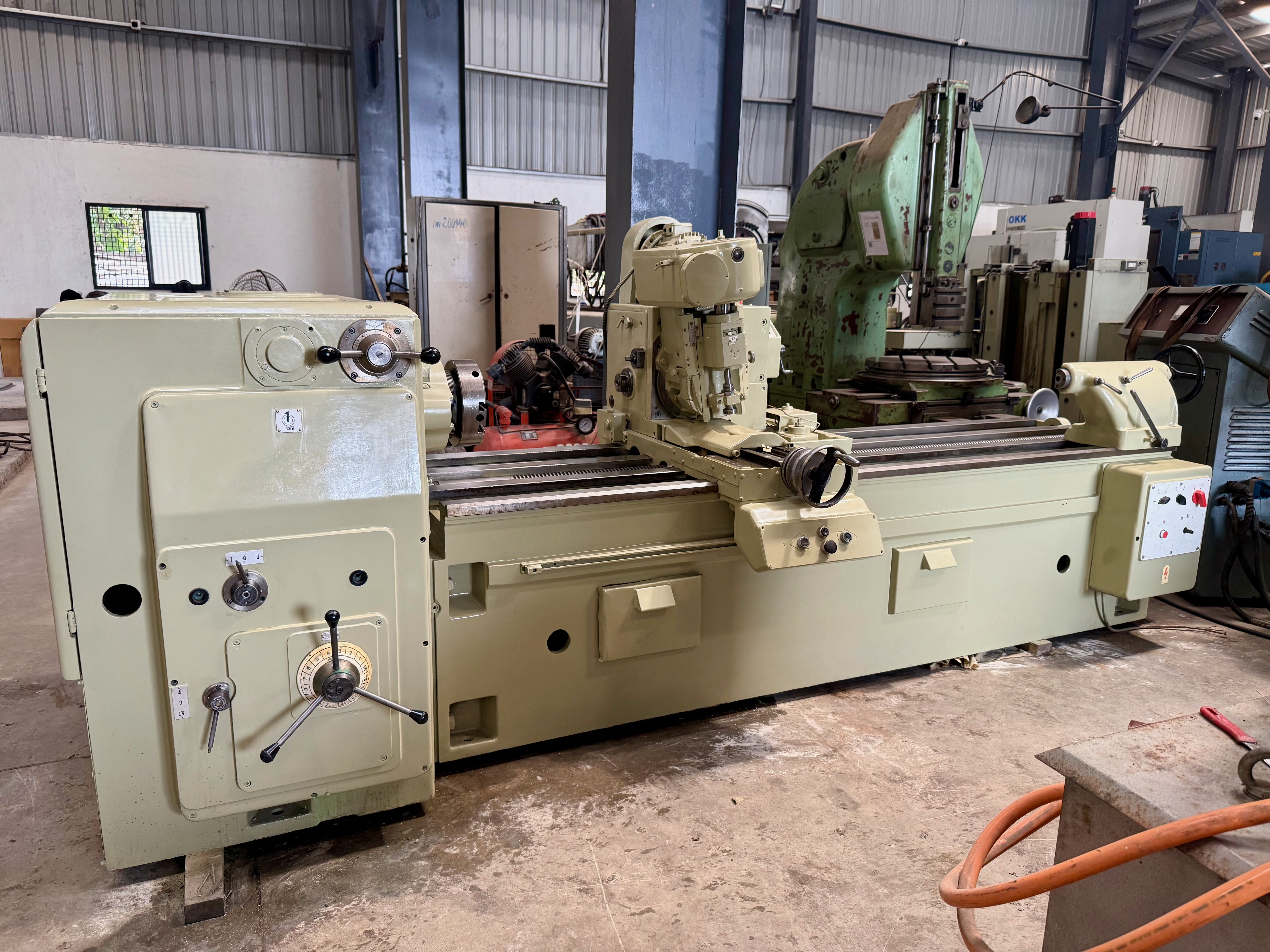 Used WMW Heckert  Thread Milling Machine 2000mm With Hobbing Head and Change Gears
