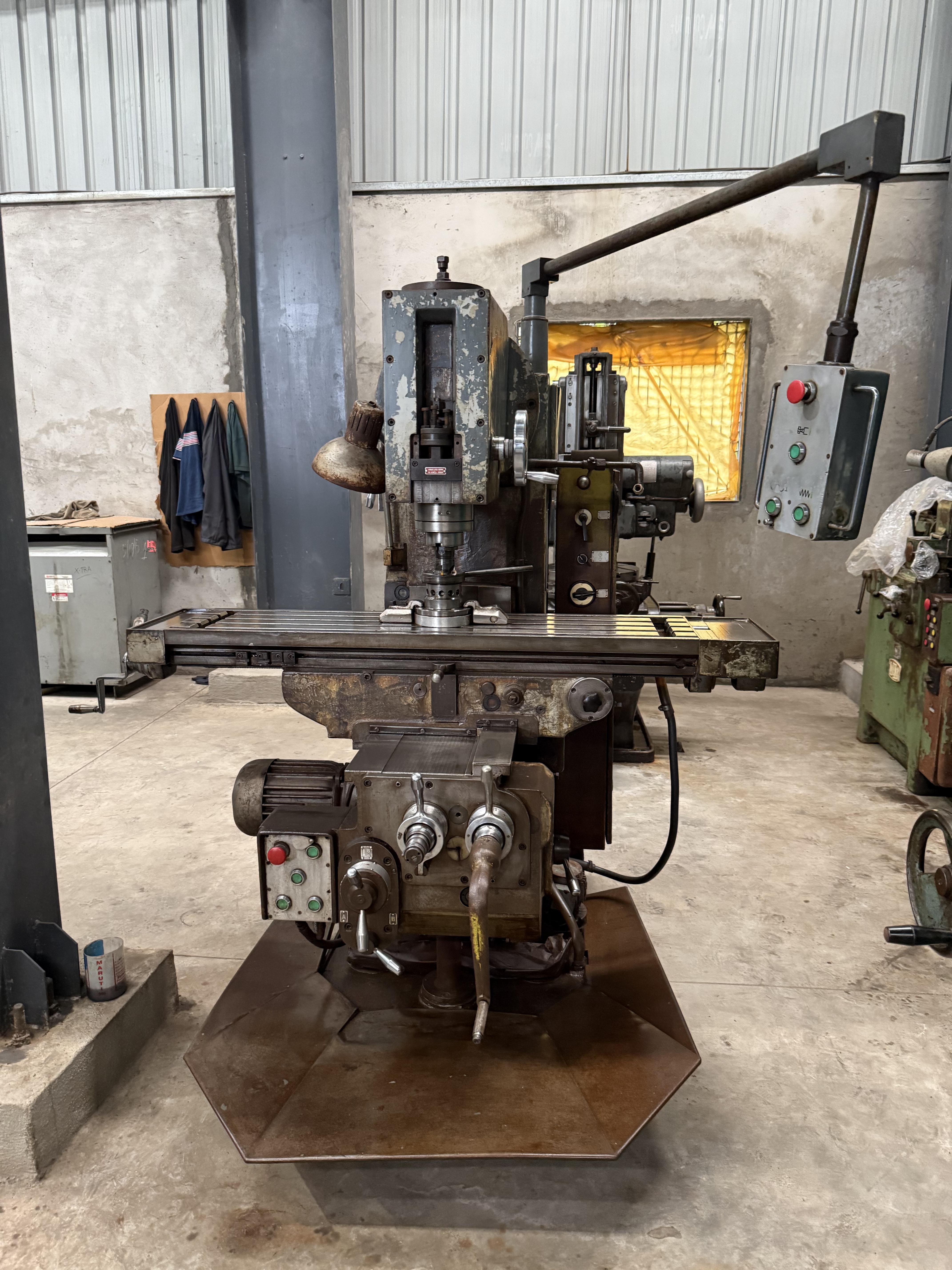 Used GIEWONT Model 2 Vertical Milling